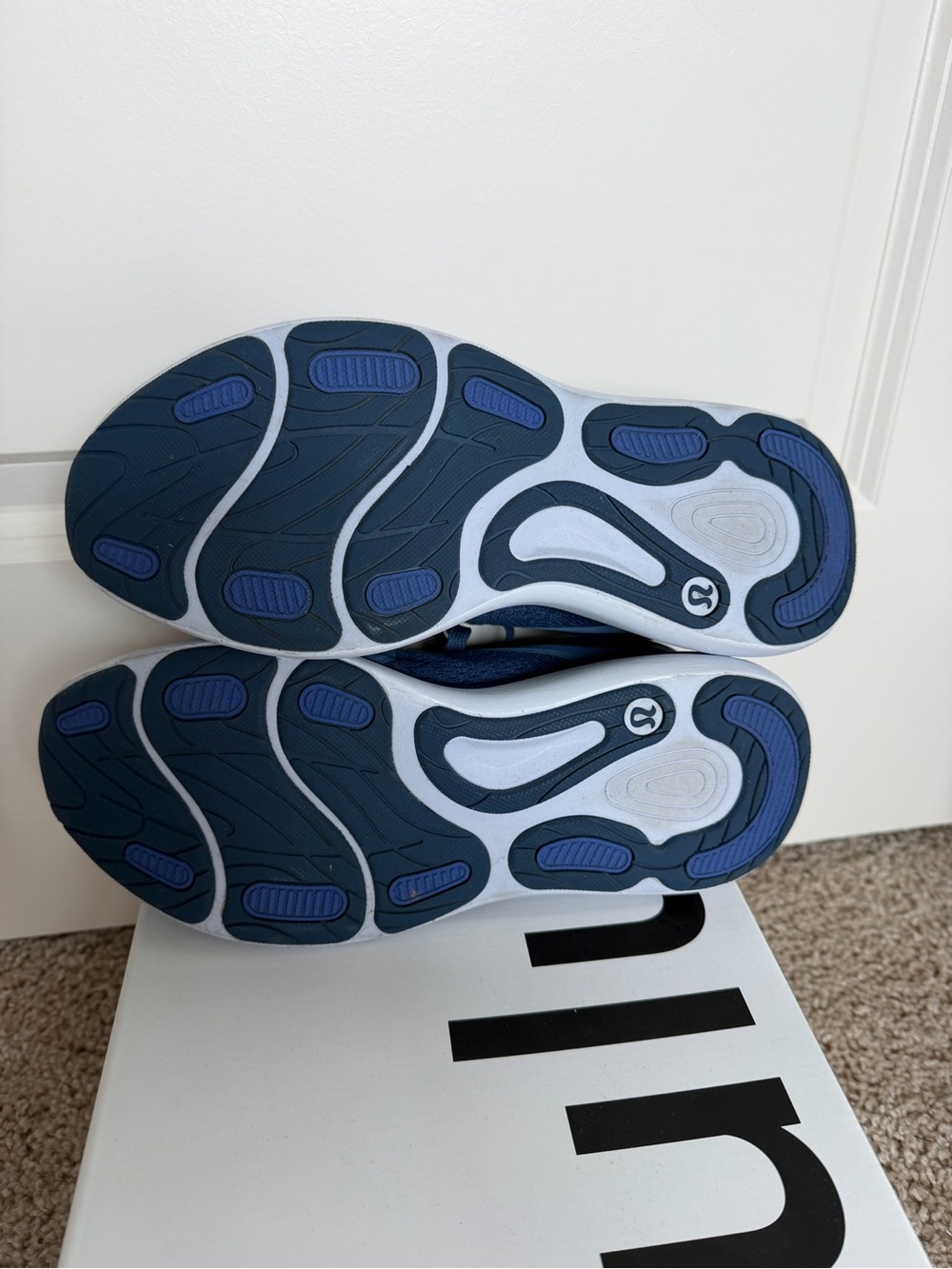 Lululemon Chargefeel Low Womens Workout Shoe - Size 9 - Picture 13 of 16